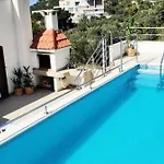 Holiday Home ヴィラ マカルスカ