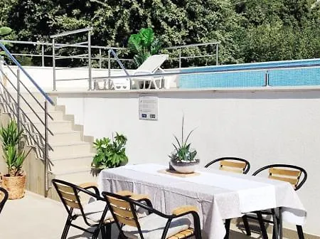 Holiday Home ماكارسكا