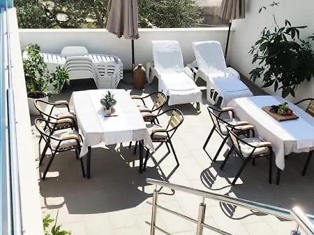 Willa Holiday Home *