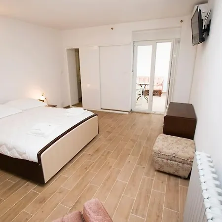 Holiday Home * ماكارسكا