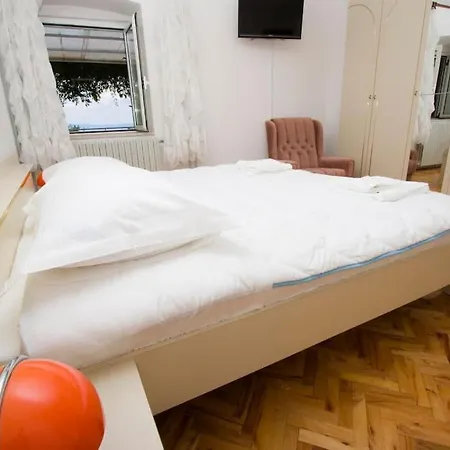 Willa Holiday Home